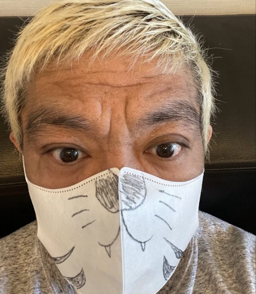 Twitter「松本人志」2022年1月1日 配信に添付の松本氏の顔写真