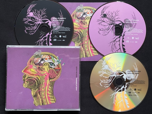SEKAI NO OWARI のCD+DVD 「scent of memory」のジャケットおよび中身のCDとDVDの画像